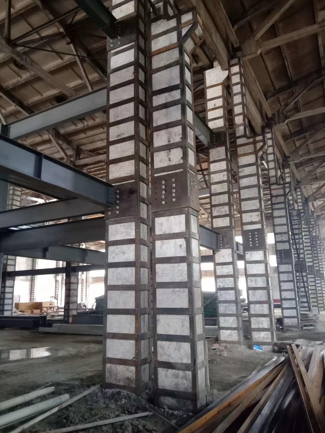 详解柱子包钢加固的施工工艺方法