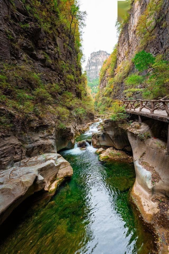 八泉峡风景区：美食与美景的完美结合之旅