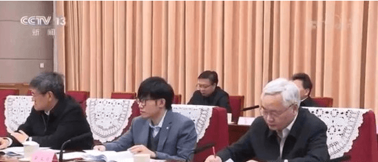 DeepSeek梁文锋太低调：曾以“一只平凡的小猪”名义捐1.38亿元