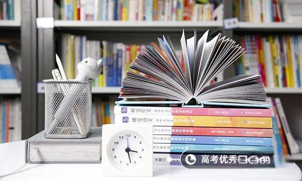 作文万能高端诗句 适合写作文的诗词