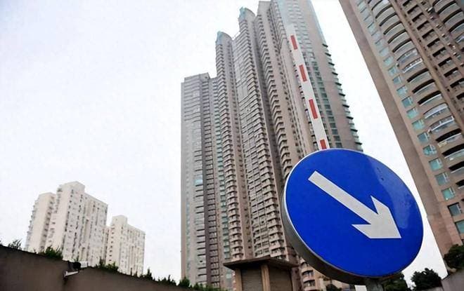 李嘉诚一语道破：现在卖掉房子，是“聪明”还是“愚蠢”？
