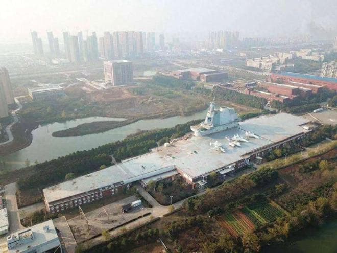 福建号之后，海军的目光果然放到了核航母上，十万吨试验平台亮相