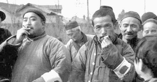 汪精卫投敌：从信任崩塌到汉奸潮涌，抗战蒙阴影