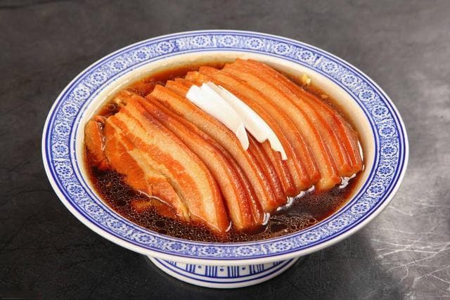 从选料到蒸制：详解条子肉蒸碗的匠心工艺与文化传承