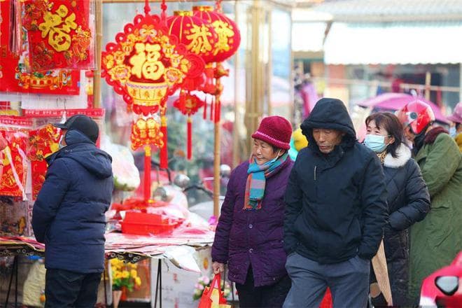 发现一个现象：2025年春节，或许是这些年最“冷清”的一个新年