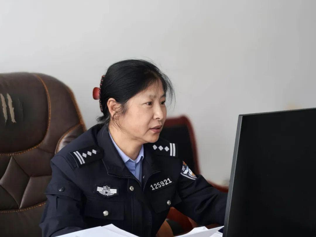 春雨润民心：兰西县公安局优秀警格员张春雨的故事