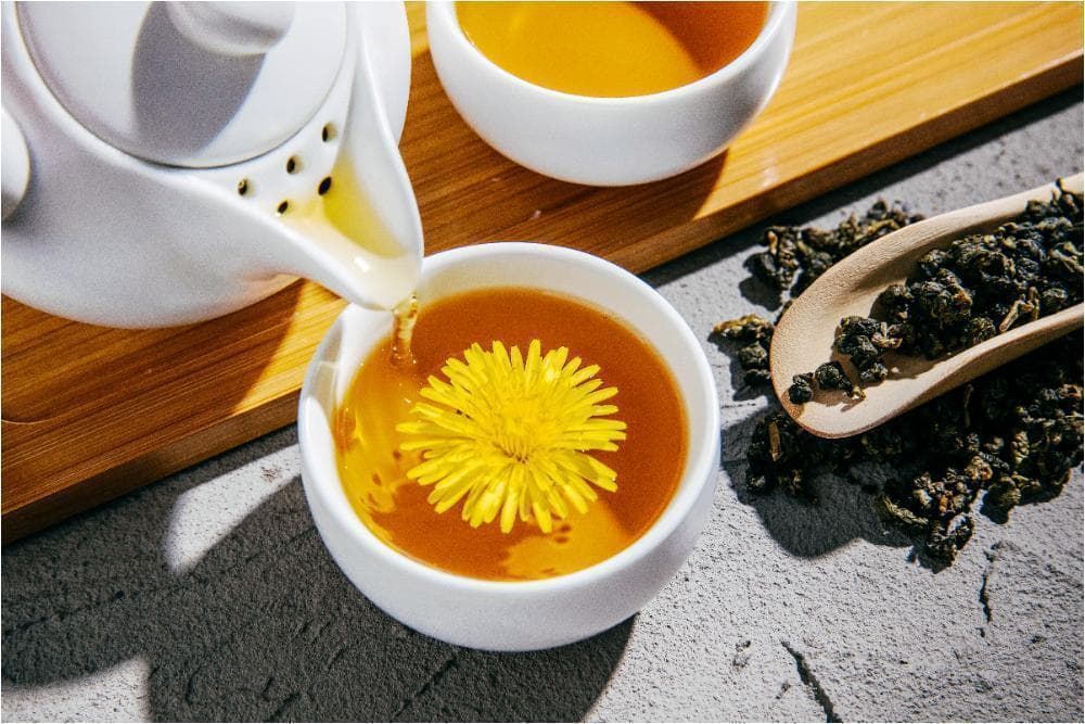 白菊花、黄菊花功效不同！菊花茶喝多须注意肠胃不适
