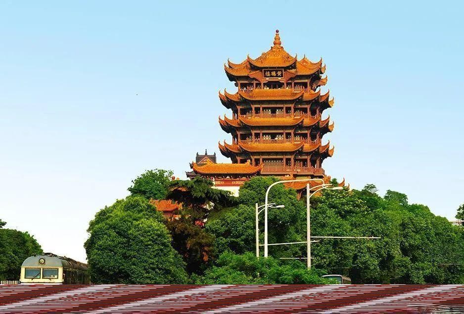 春节打卡黄鹤楼，感受英雄城市魅力！
