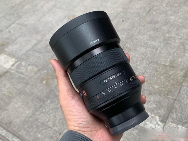 85mm定焦镜头：人像摄影的黄金标杆与创作利器