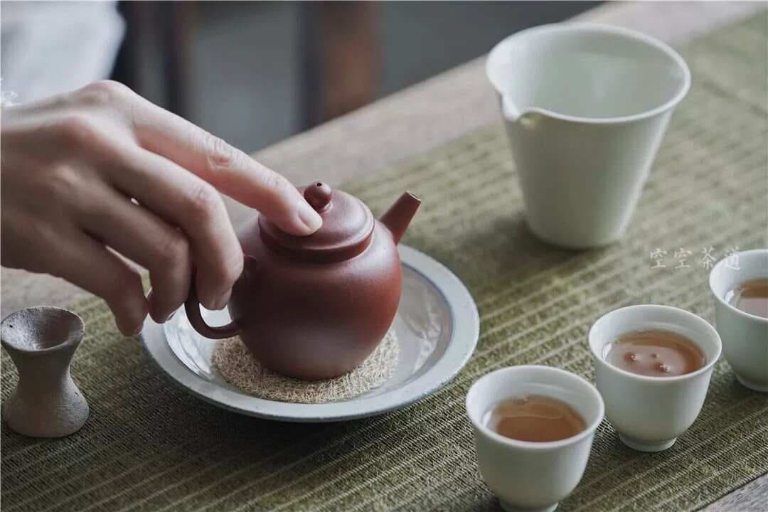 紫砂壶全攻略：从选购到养护的完整指南