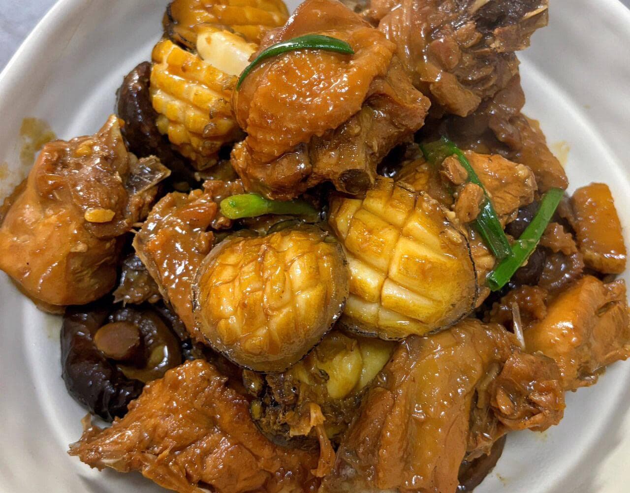 鲍鱼焖鸡：15分钟焖出酱香浓郁的美味
