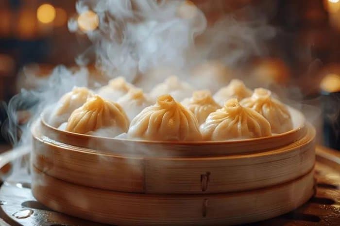 开封十大美食：从灌汤包到羊肉炕馍，尽显古城饮食文化魅力