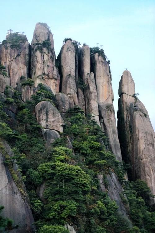 三清山：从奇峰怪石到云海仙境，一篇全方位描绘