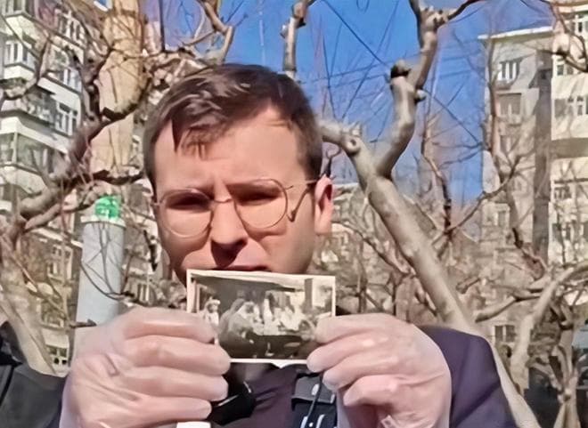 马库斯带来的大量照片曝光！内容难以接受，母亲坚持让其留在中国
