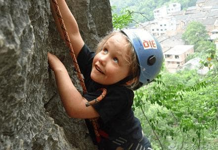 攀岩可以锻炼幼儿的哪些能力 小孩攀岩的好处有哪些