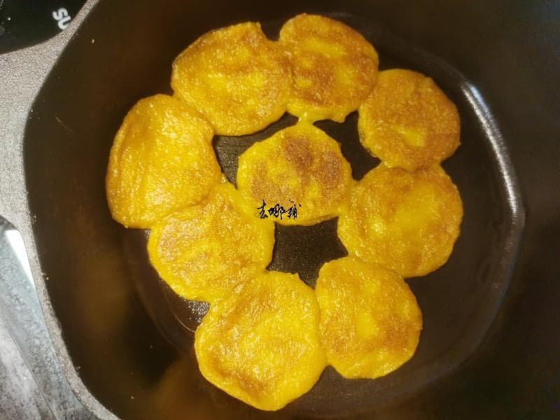 红薯饼用面粉还是糯米粉好，以及判断配比是否合适的方法