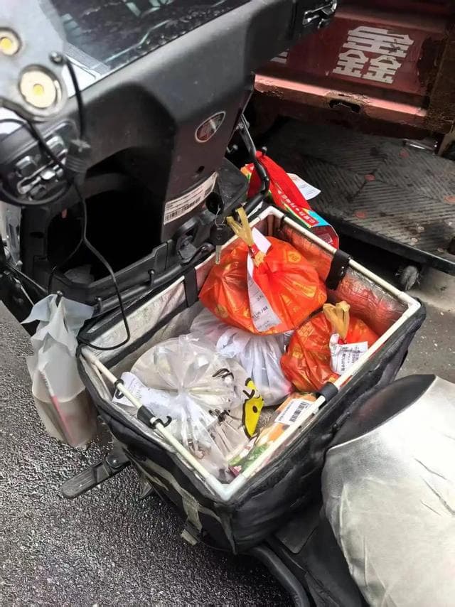 杭州外卖小哥回应2个月赚了4万多 收入是真的，但不是常态