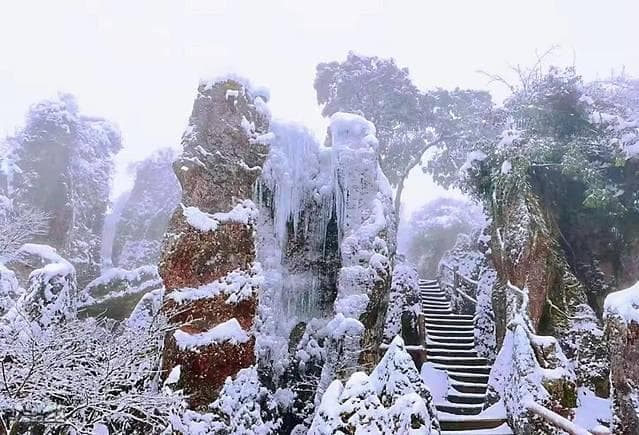 冬日华蓥：雪中漫步，寻找冬日的诗意