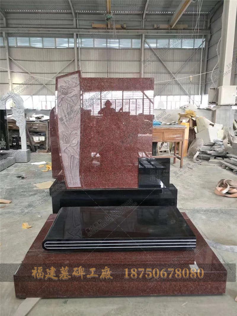 墓碑的书写格式与内容是怎样的？