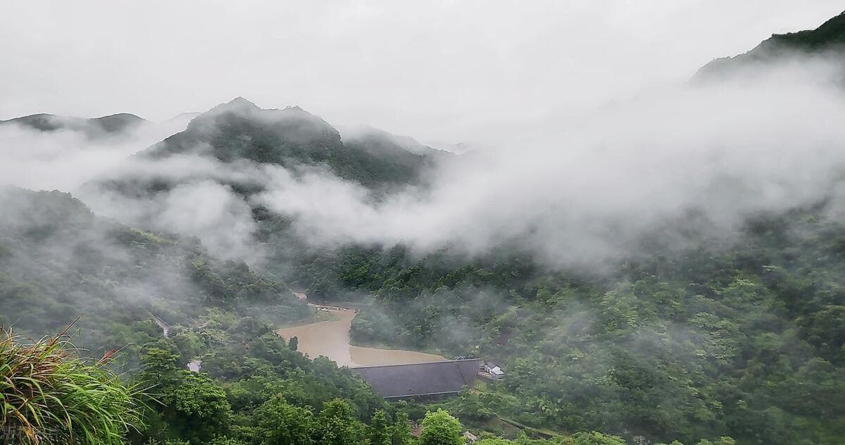 伍蓓 | 《山雨系列作品》
