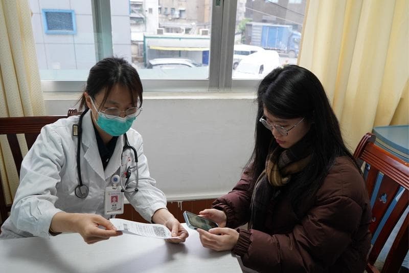 广西南宁：一站式服务中心让“数据跑”代替“患者跑”