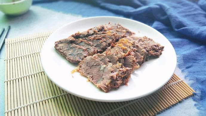 卤牛肉：经典美味的制作方法