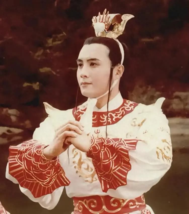 20年后再看《西游记》：才懂万圣公主为何喜欢九头虫，反感小白龙