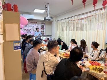 南京婚介所如何应对相亲中的“尬聊”问题？