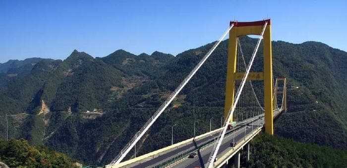 世界第一高桥与最美水上公路：湖北公路旅游新亮点