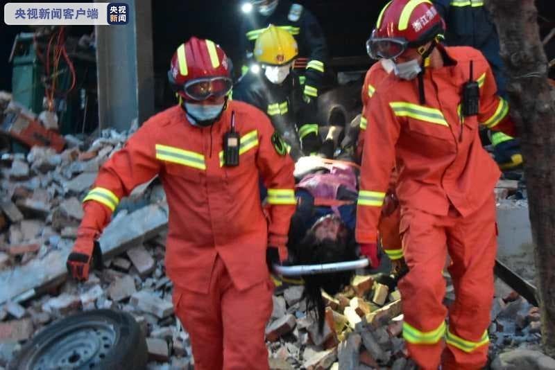 G15沈海高速公路（温岭大溪段）槽罐车爆炸事故 已造成9人死亡 112人受伤