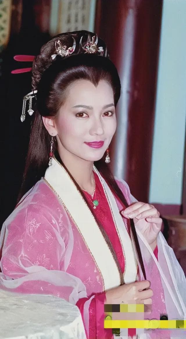 70岁赵雅芝优雅依旧、很会赚钱：遵从内心，不设限的人生有多爽？