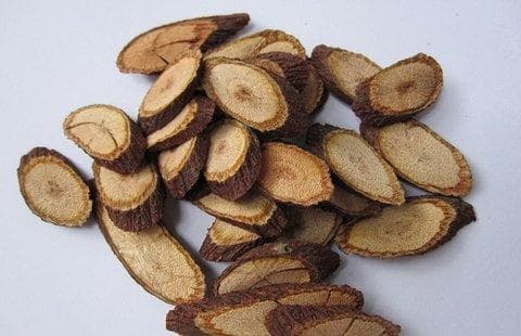 夜交藤的功效与禁忌：传统中药材的多重作用