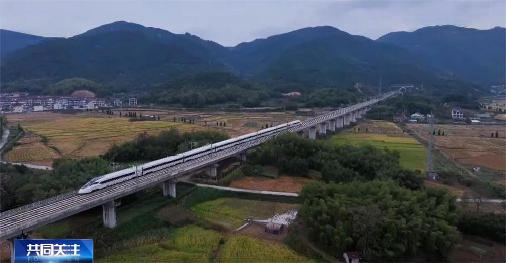 银发列车让老年人更舒适地追寻“诗和远方” 这份出行“锦囊”请收藏