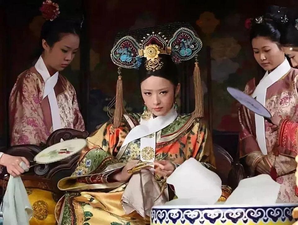 甄嬛传结局解读：权力巅峰还是人性坚守？