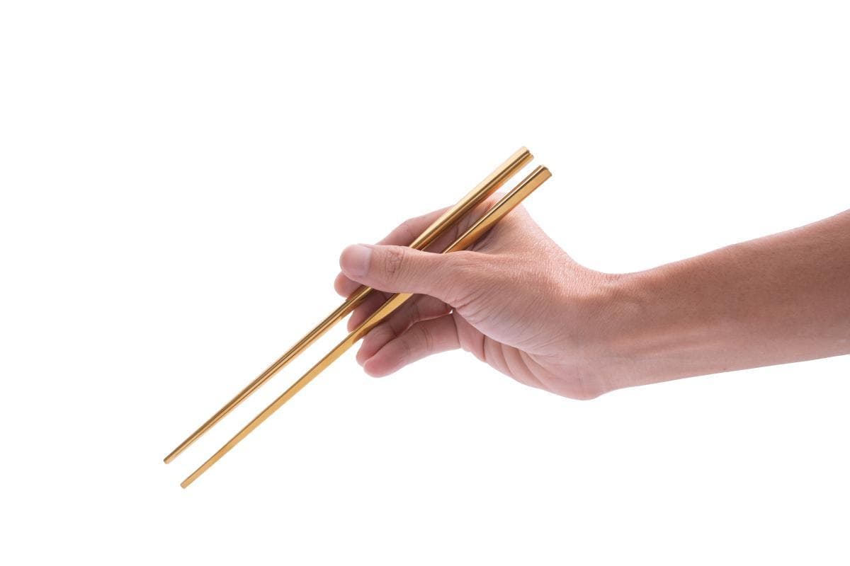 筷子：餐桌上的千年情缘