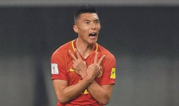 中国足球历史上的10位顶尖前锋，德甲杨晨排名第2、西甲武磊位列第4