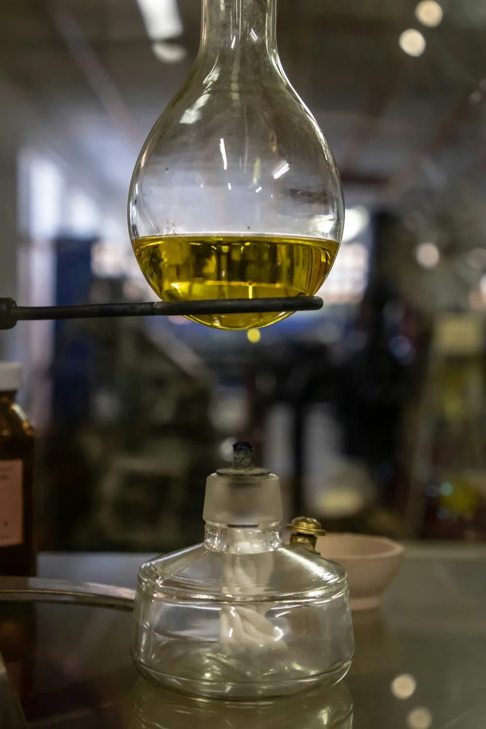 花生油换算指南：5升等于9.14斤，实用密度计算法