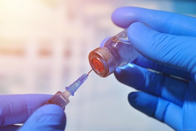 接种流感疫苗能降低50%感染风险，专家解析有效期与保护力