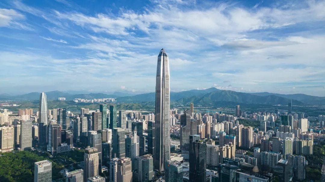 2024深圳经济成绩单：GDP超3.68万亿元，四大领域迈入“万亿俱乐部”