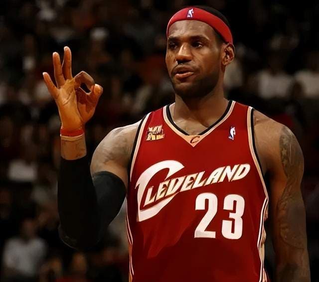 盘点NBA现役球员的得分排名，12人挤进前100，詹姆斯提不动排名了