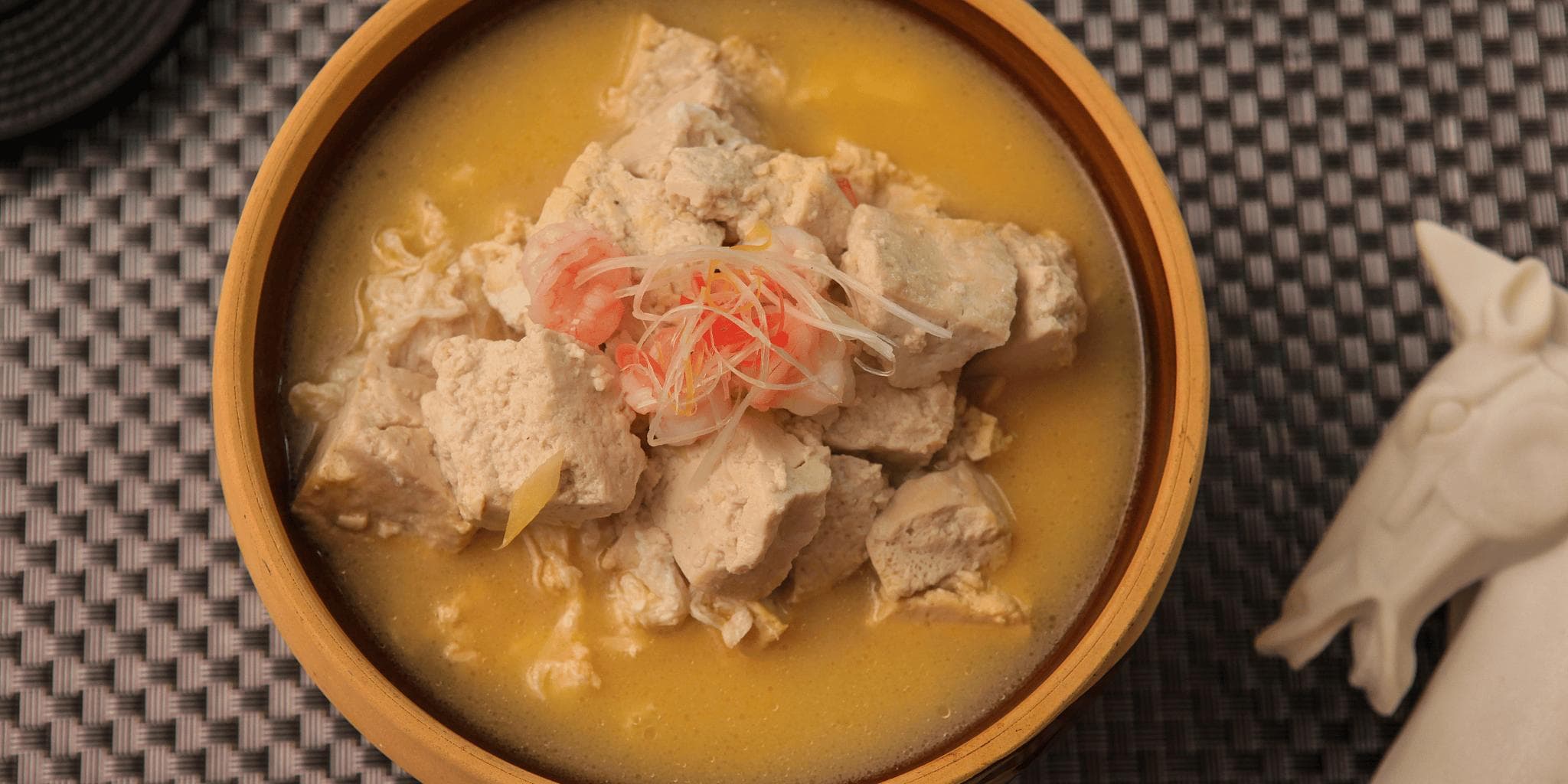 当归羊肉汤和红枣乌鸡汤：秋冬进补的暖心之选