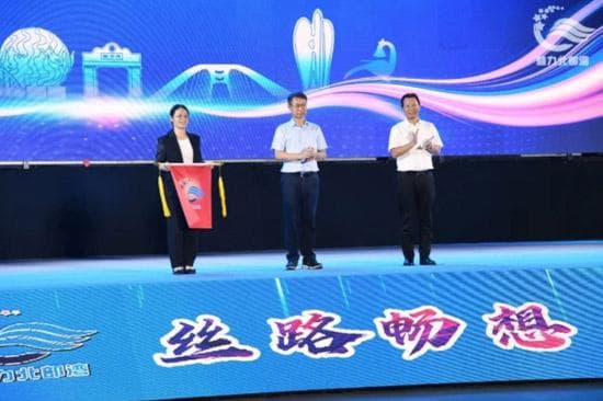 第十六届广西“魅力北部湾”（北海）群众文化活动成功举办