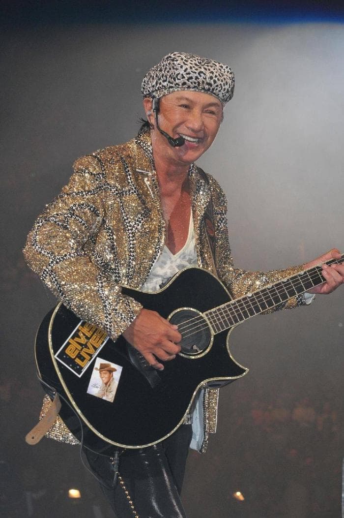 父亲节策划│ 八首父亲的歌和八个关于父亲的故事