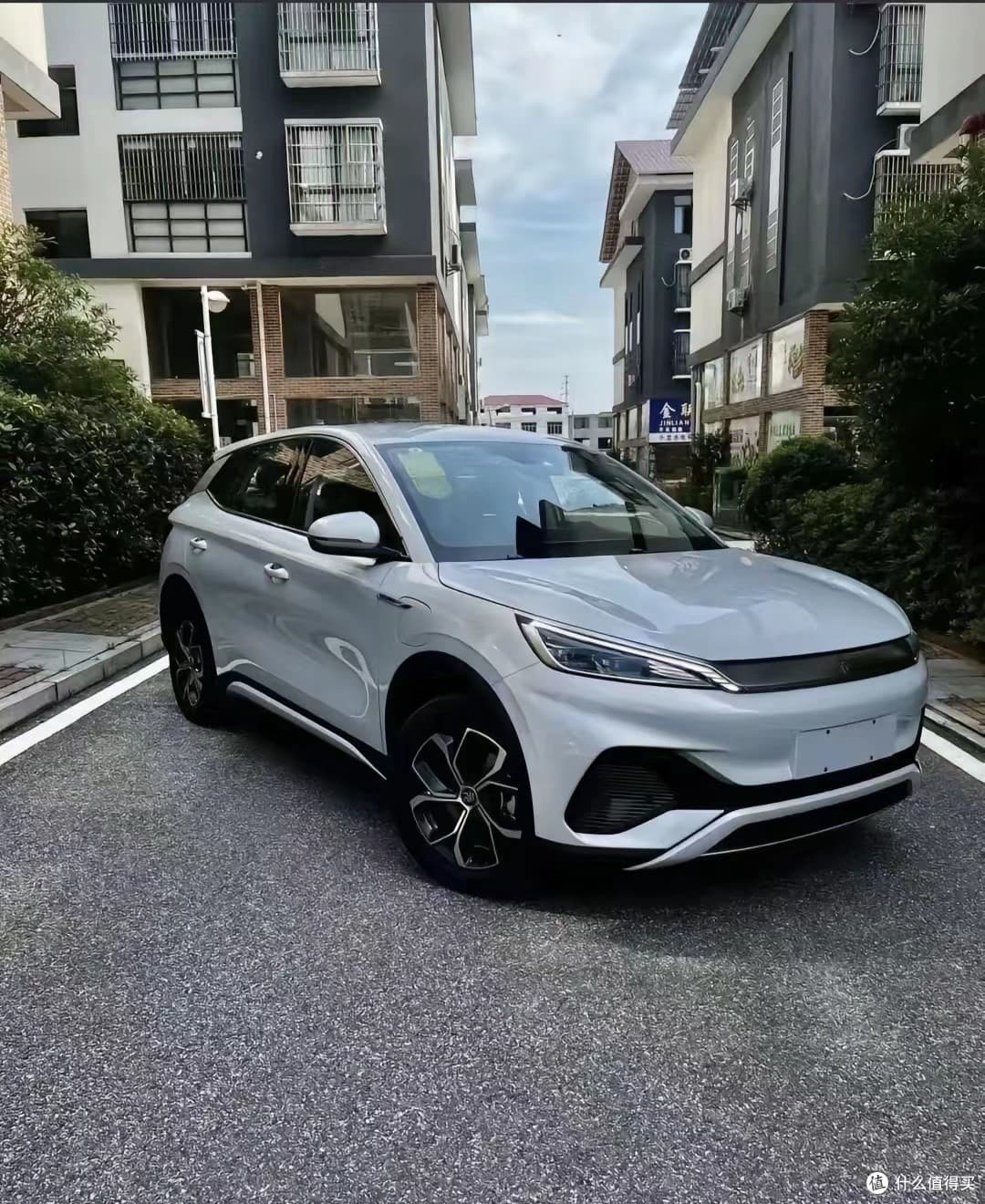三种充电场景下如何选购新能源车？一文读懂纯电、插混和增程的选择逻辑