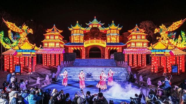 连云港花果山景区举办首届西游主题灯会