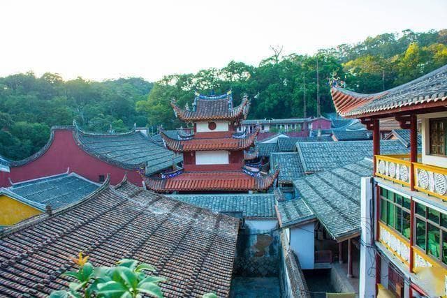 福州美食地图：从三坊七巷到平潭岛的味觉之旅