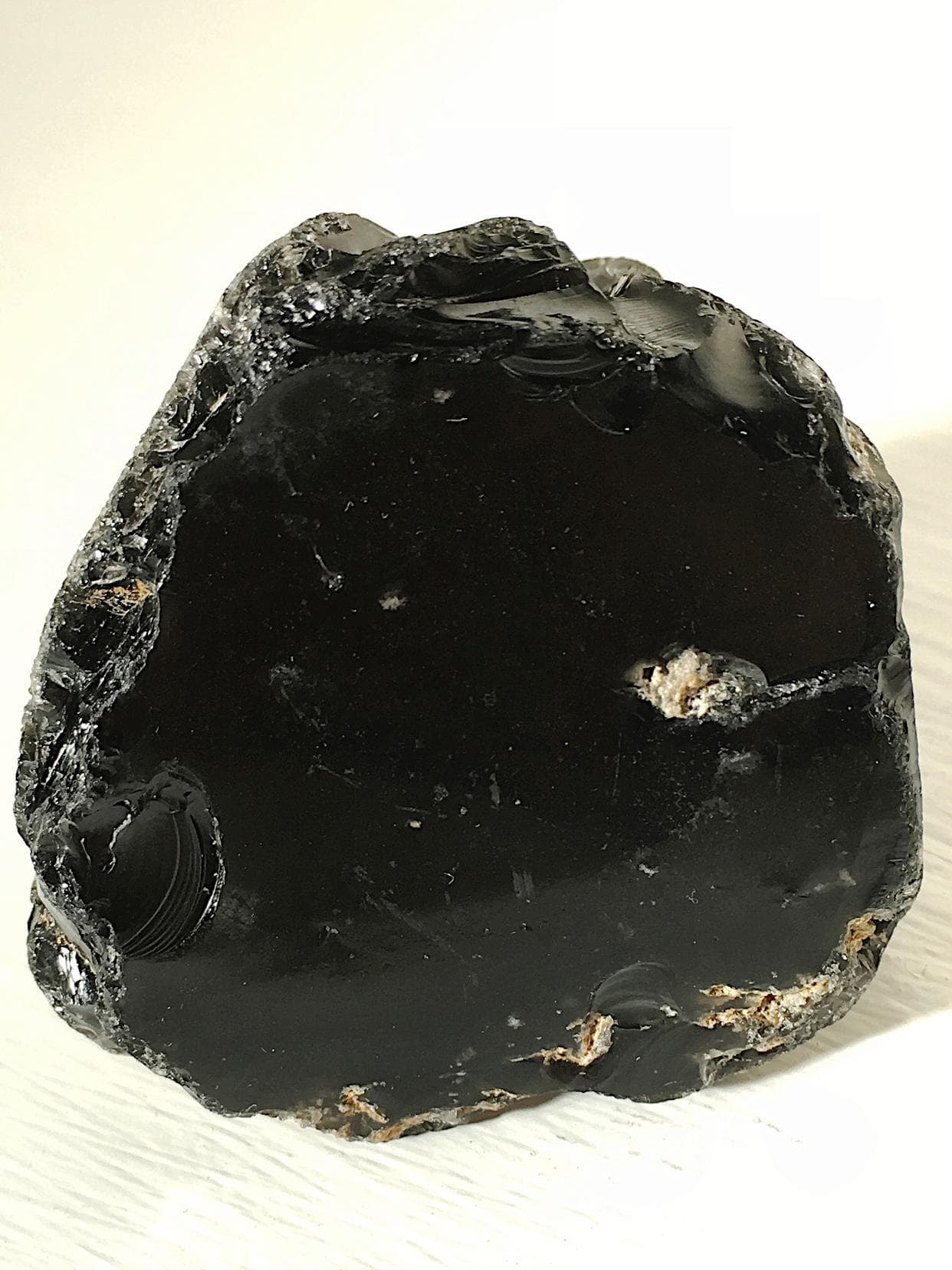 黑曜石，不仅仅是装饰，它背后的神秘作用你了解多少？