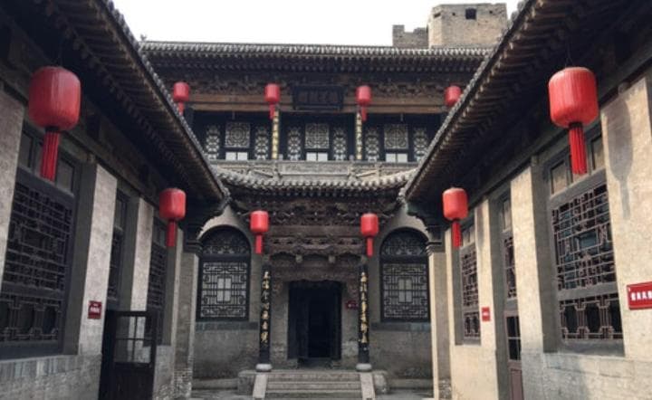 晋商大院里的建筑风格与家族文化