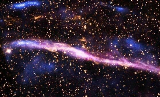 太阳系在银河系中处于什么位置？银河系在宇宙中又处于什么位置？