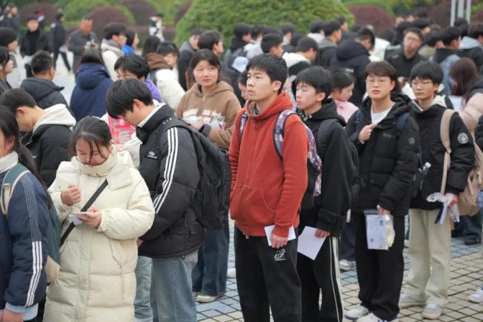 湖南省2025年高职单招成绩陆续发布，有专业报录比达470%